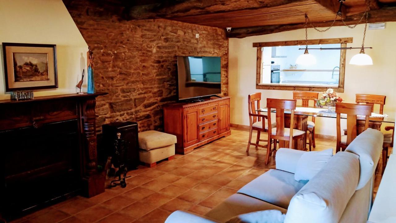 La Casona De Sarria Hostel Kültér fotó